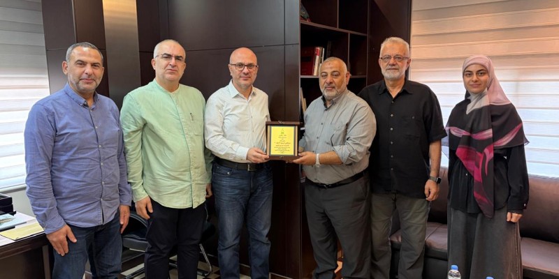 بلدية عيناثا تبحث مع مستشفيي الرسول الأعظم وLMC أوضاع النازحين واحتياجاتهم الصحية