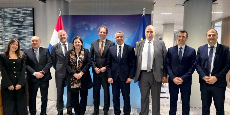 وزير الزراعة يبحث في هولندا آفاق التعاون الزراعي وتعزيز الأمن الغذائي