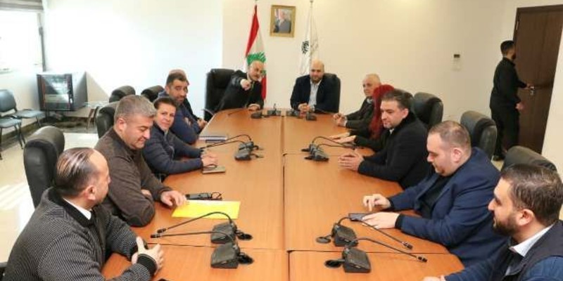 وزير الصحة واتحادا بلديات إقليم الخروب يبحثون واقع القطاع الصحي في ظل النزوح