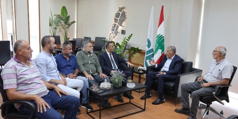 وفد من بلدية حانين يزور المدير العام لـ«الريجي» ويبحث سبل التعاون
