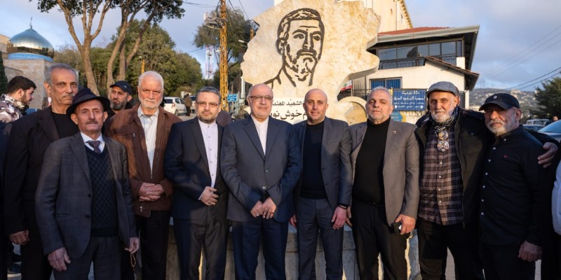 بلدية المعيصرة تكرّم السفير الإيراني وتسلَّم هبة لإنارة الطرقات