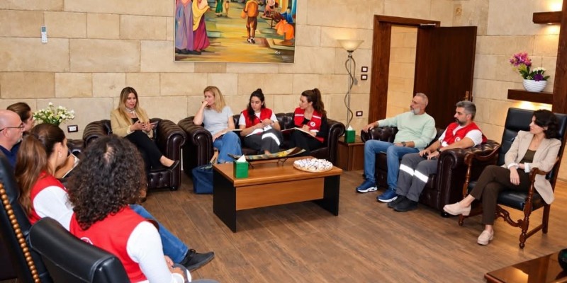 الرافعي تبحث مع وفد أوروبي تعزيز جهوزية غرفة عمليات إدارة الكوارث في الشمال