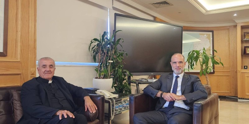 رئيس بلدية جدرا يبحث مع وزير الأشغال ملفات إنمائية وخدماتية تخص البلدة